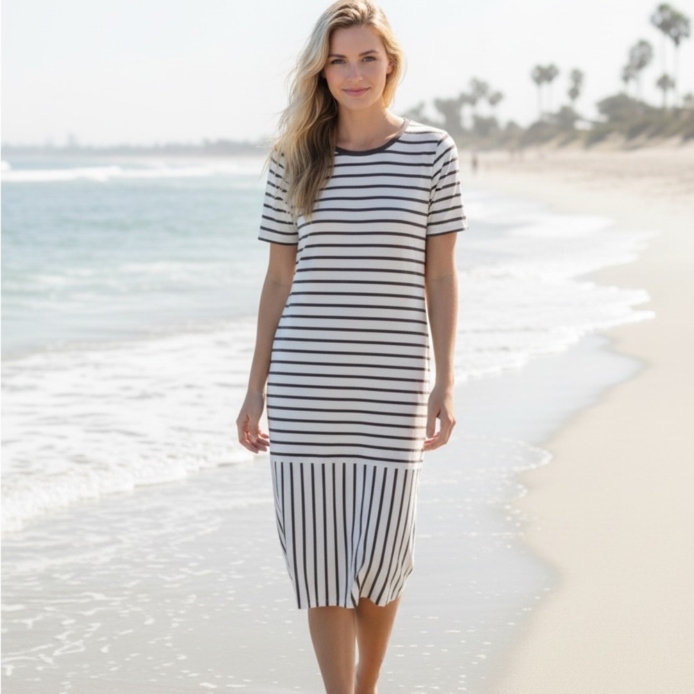 Lularoe Striped Black and White Midi Dress size medium nwt
